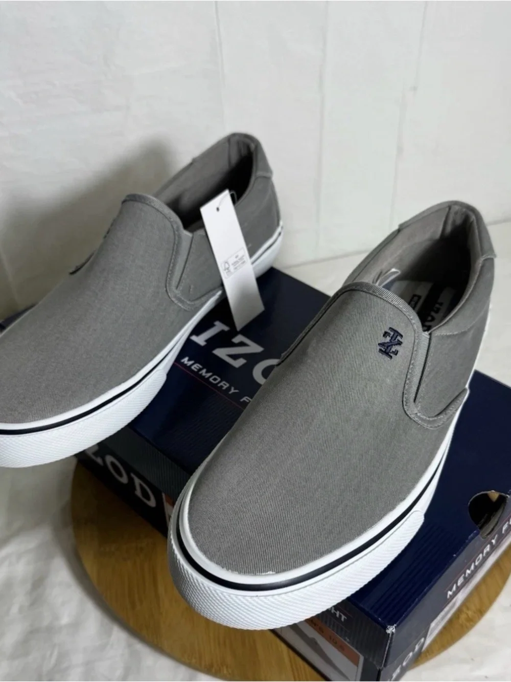 Izod Sunapee Men's Slip On Shoes Gray Size 11 M US